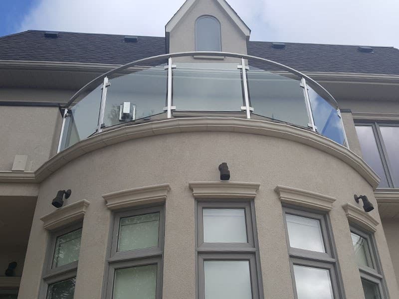 DECORATIVE GLASS RAILING (G-RL34)