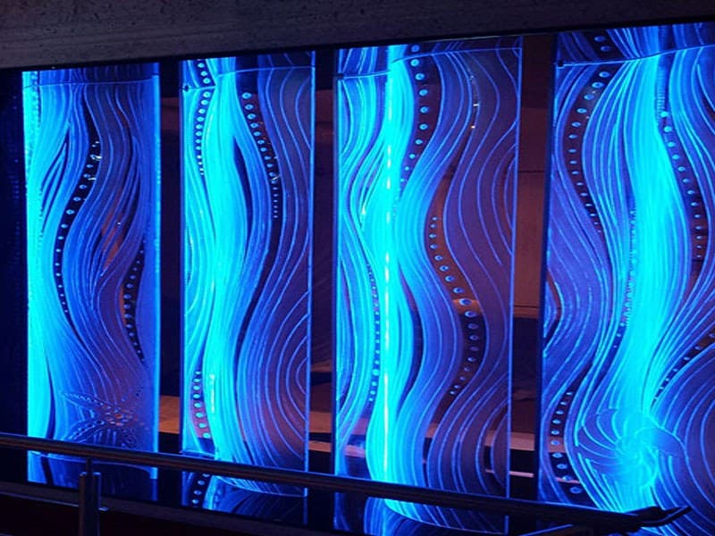 Artistic & Sculptural Glass
