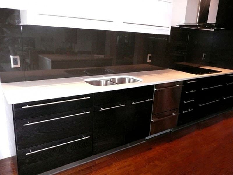 BACKPAINTED GLASS BACKSPLASH (BSPL10)