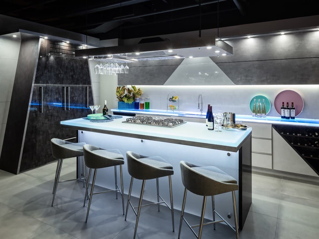 GLASS KITCHEN COUNTERTOP (KC124)