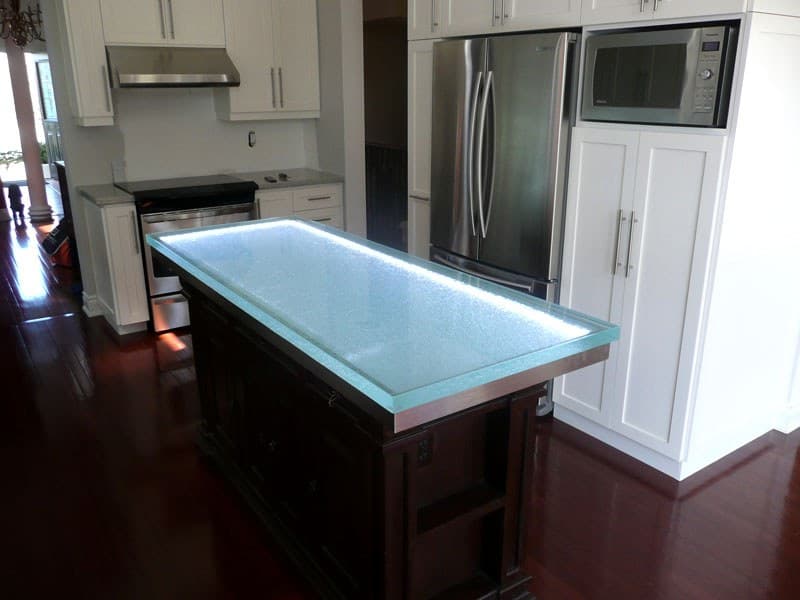 GLASS ISLAND (KI21)