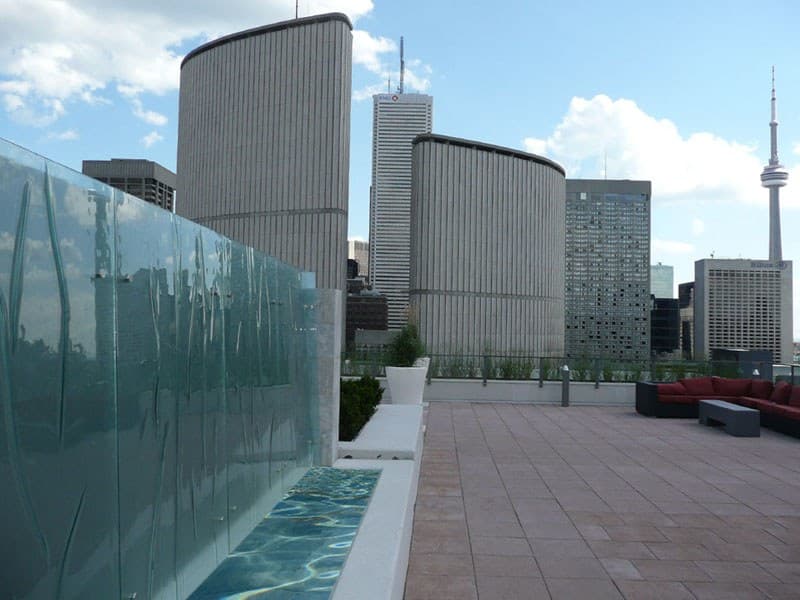 DECORATIVE GLASS WALL FOR WATERFALL (GF10)