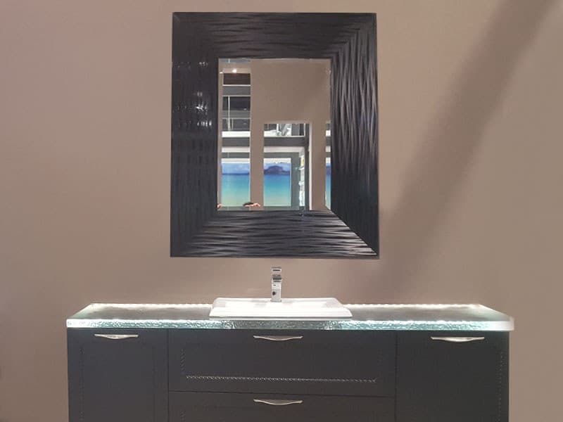 Bathroom Mirror (M18)