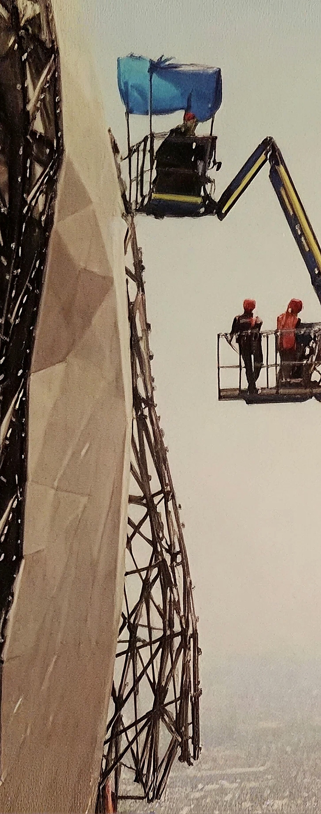 Installing a large architectural glass panel