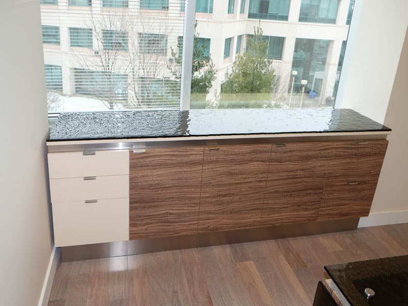 Office Credenza with Glass (FRT442)