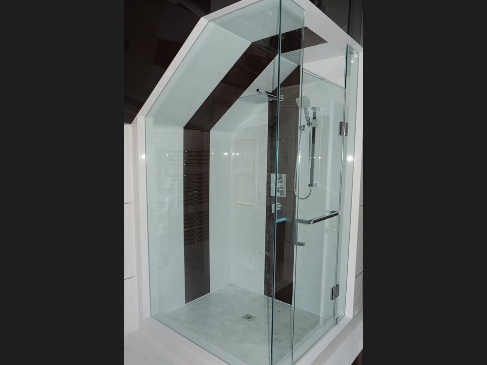 Shower enclosure Sofa and Fima
