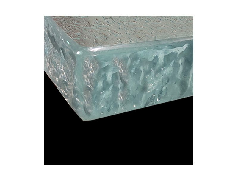 Textured edge clear in frame