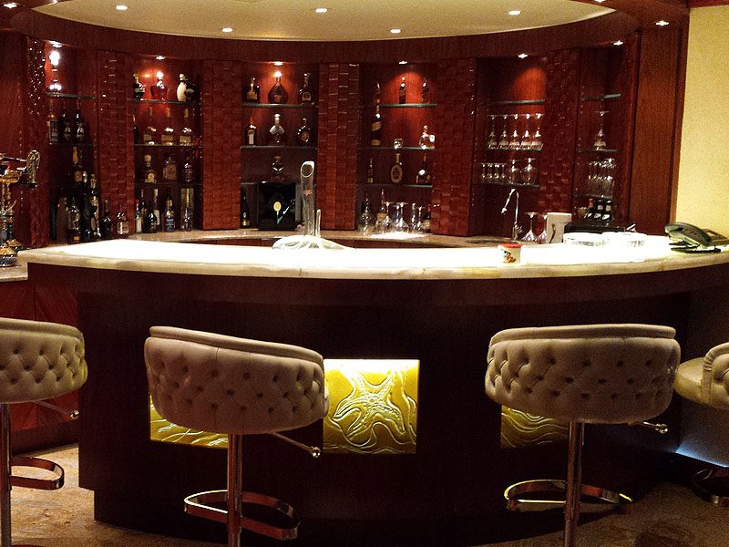 Glass bar top (Fred George1)