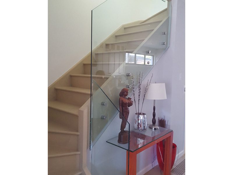 Glass railing (Rejean)1