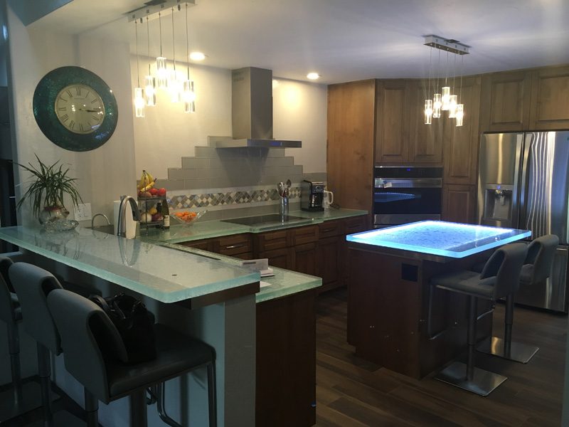 Kitchen glass countertops (Mike Daniels)