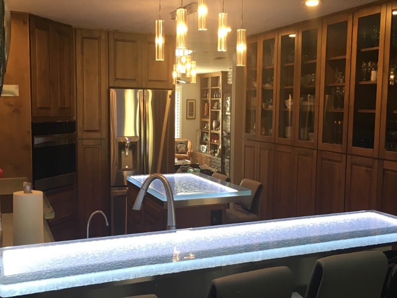 glass bartop (Mike Daniels)3